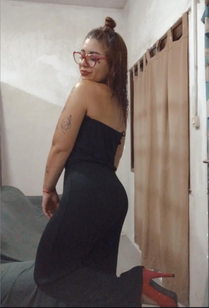 643566856: Chica busca chico en Valencia