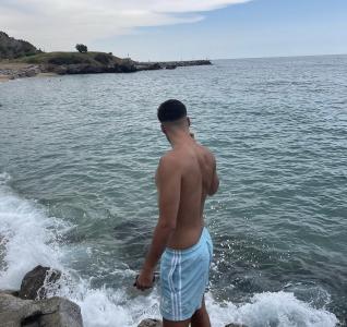 695685844: Chico busca chica en Zaragoza