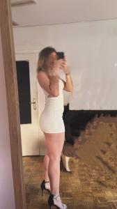 653156750: Chica busca chico en Cáceres