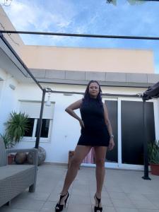 674994652: Chica busca chico en Ibiza