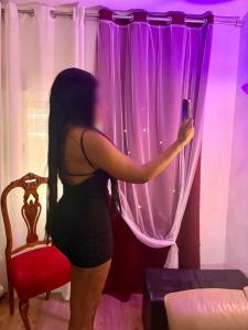 643652549: Chica busca chico en Gerona