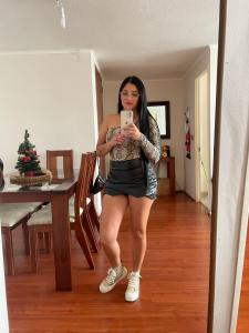 610632688: Chica busca chico en Barcelona