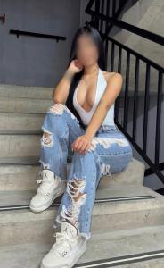 629393529: Chica busca chico en La Coruña