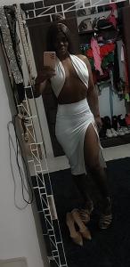 631399497: Chica busca chico en Guipúzcoa