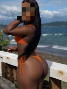 631767308: Chica busca chico en Madrid