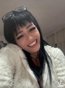 618457337: Chica busca chico en Málaga