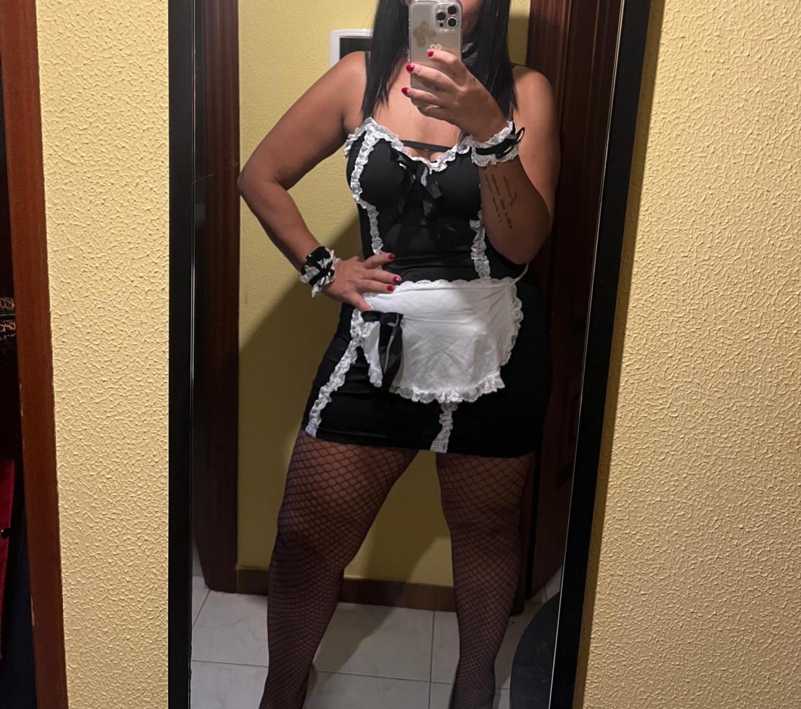 679745839: Chica busca chico en Lugo