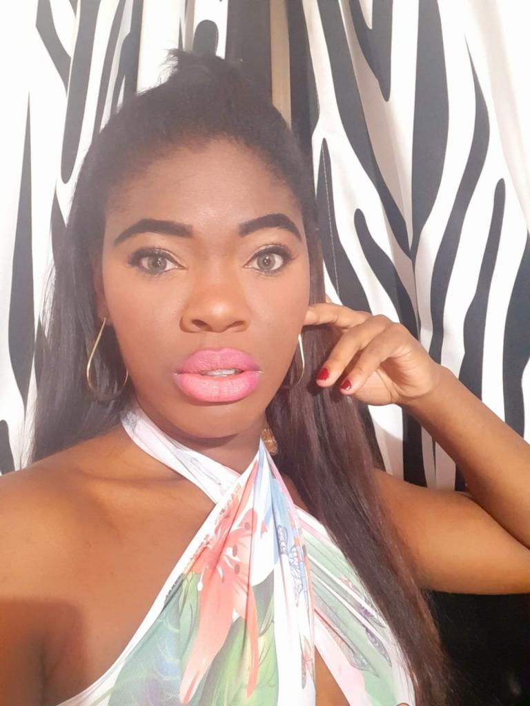 631399497: Chica busca chico en Guipúzcoa