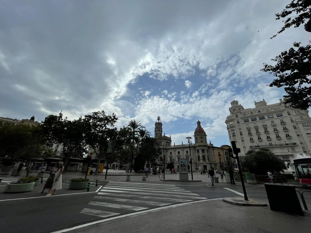 611526069: Chico busca chica en Valencia