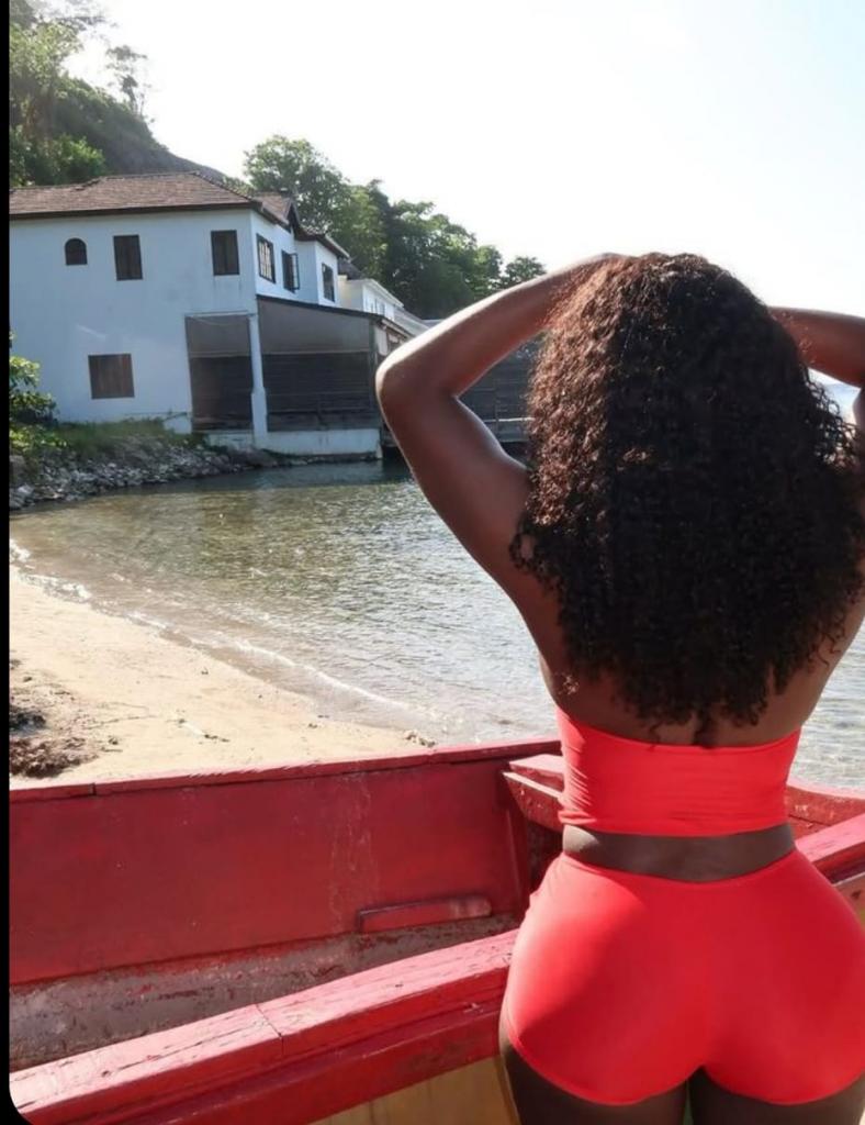 Chica busca chico en Sevilla: Chica busca chico