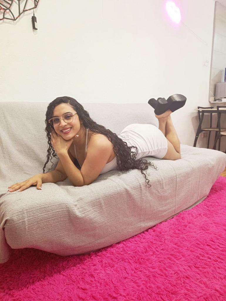 642125337: Chica busca chico en Alicante