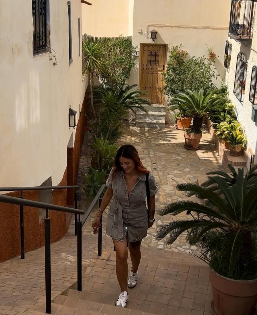 634097970: Chica busca chico en Sevilla