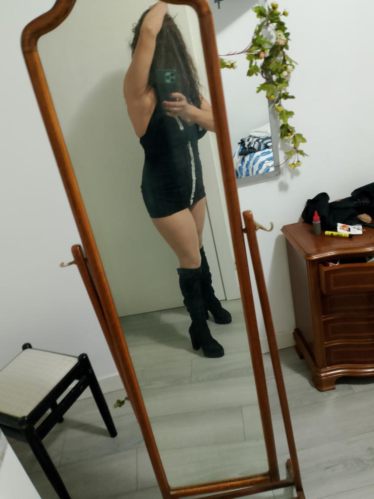 614920079: Chica busca chico en La Rioja