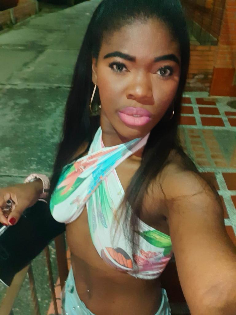 631399497: Chica busca chico en Guipúzcoa