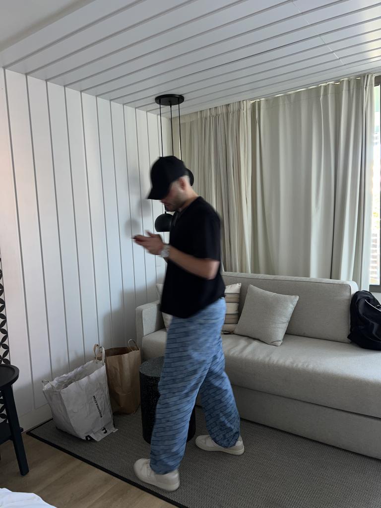 695685844: Chico busca chica en Zaragoza