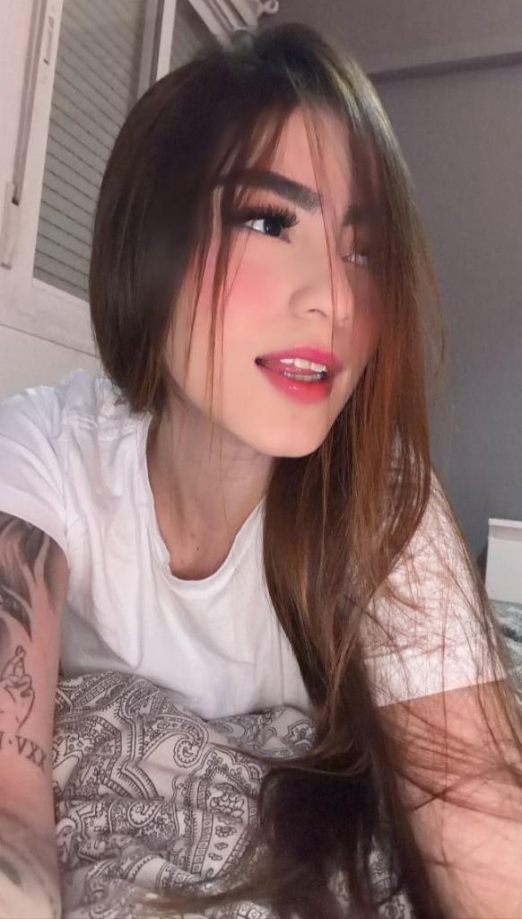 671137359: Chica busca chico en Mallorca