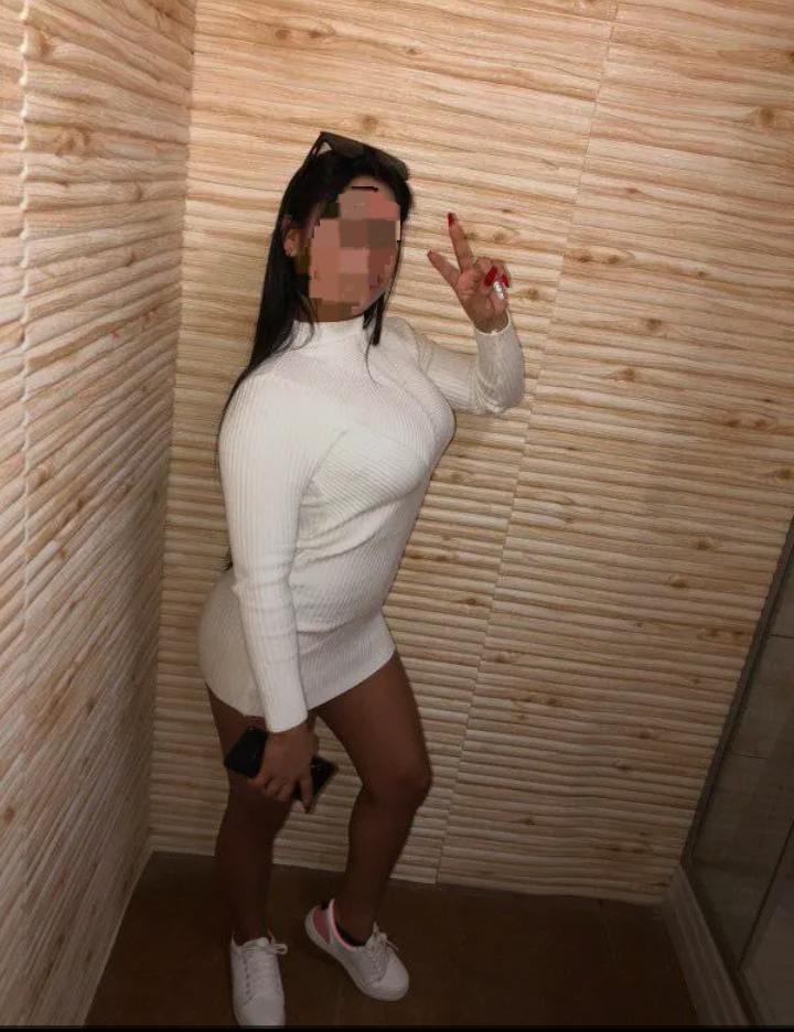 Chica busca chico en Cádiz: 