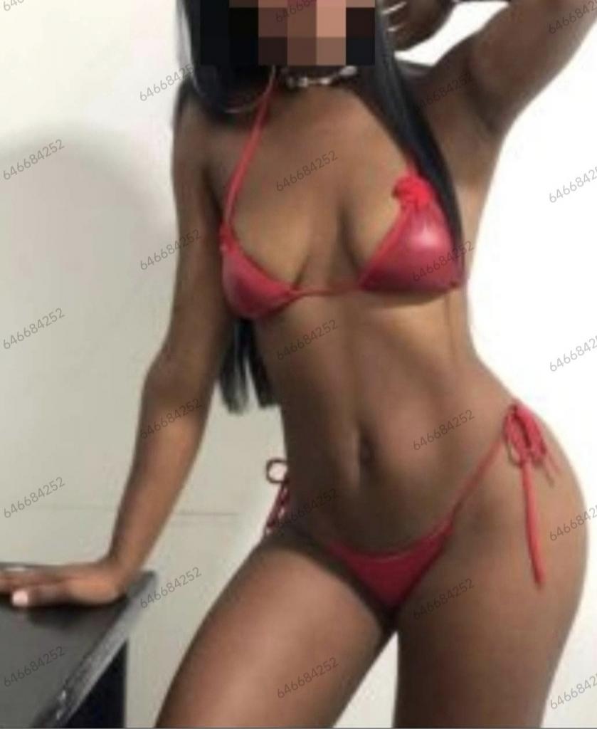 646684252: Chica busca chico en Cantabria