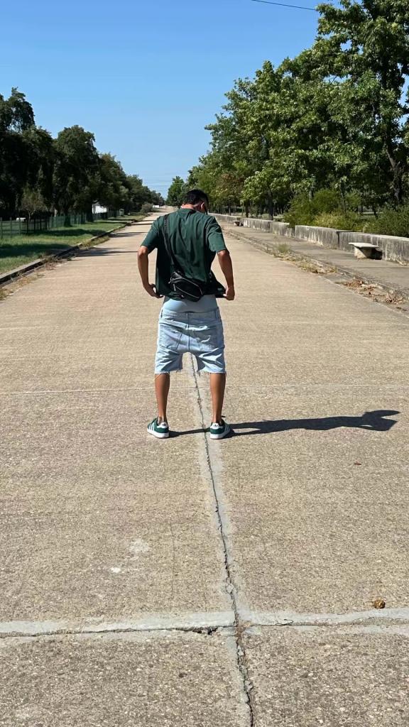 697625075: Chico busca chica en Sevilla