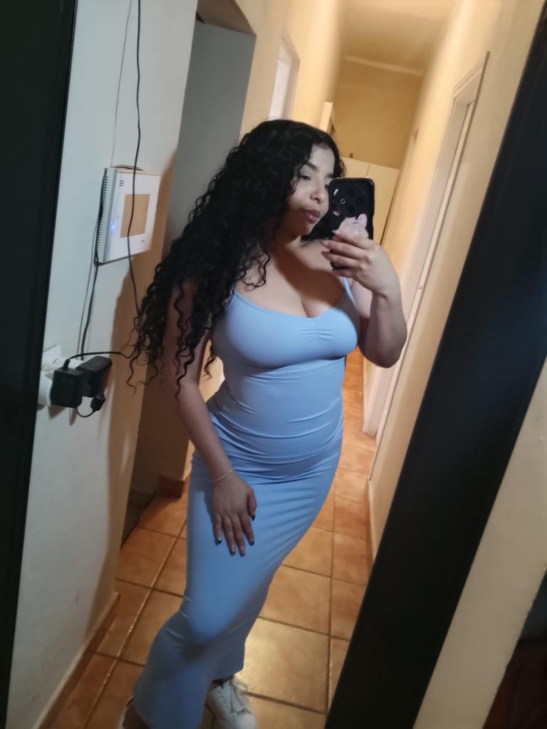 Chica busca chico en Tenerife: 