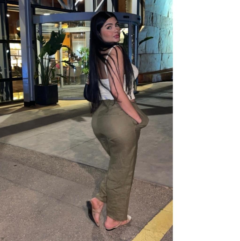 Chica busca chico en Jaén: 