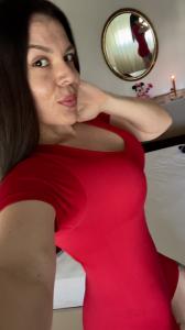 610533124: Chica busca chico en La Coruña
