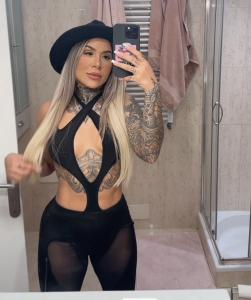 Chica busca chico en Mallorca: 