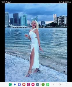 618154255: Chica busca chico en Alicante