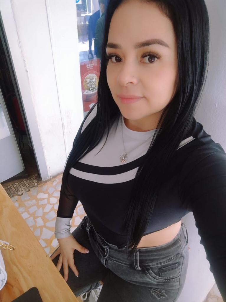 Chica busca chico en Cádiz: 