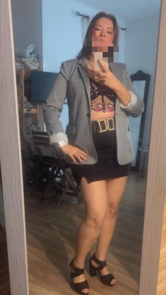 Chica busca chico en Cádiz: 