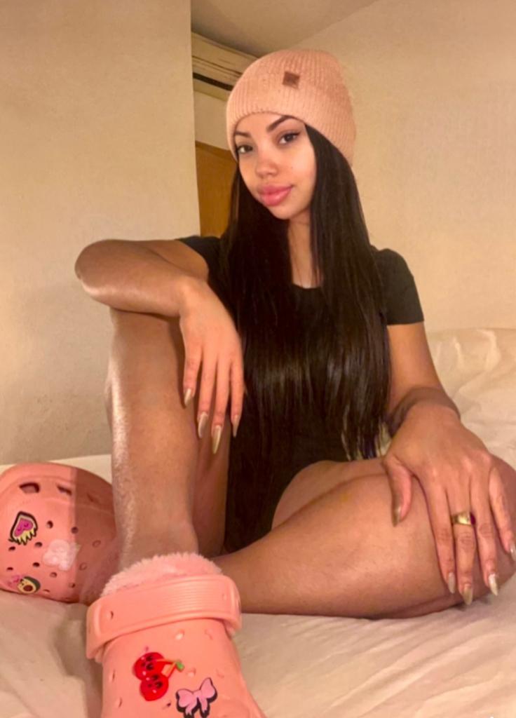 Chica busca chico en Almería: 