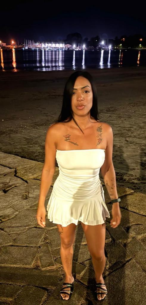 666321051: Chica busca chico en Cáceres