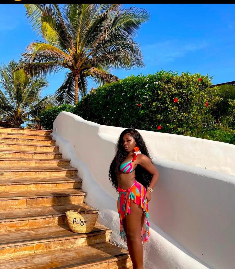 685244561: Chica busca chico en Málaga