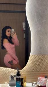 607628646: Chica busca chico en Málaga