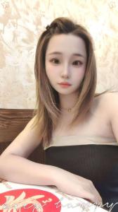 671128557: Chica busca chico en Barcelona