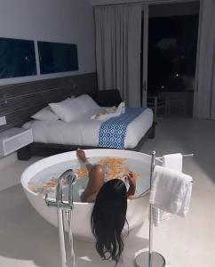 677470638: Travesti en Madrid