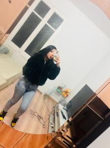 685917516: Chica busca chico en Barcelona