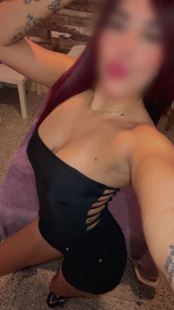 Chica busca chico en Huelva: 