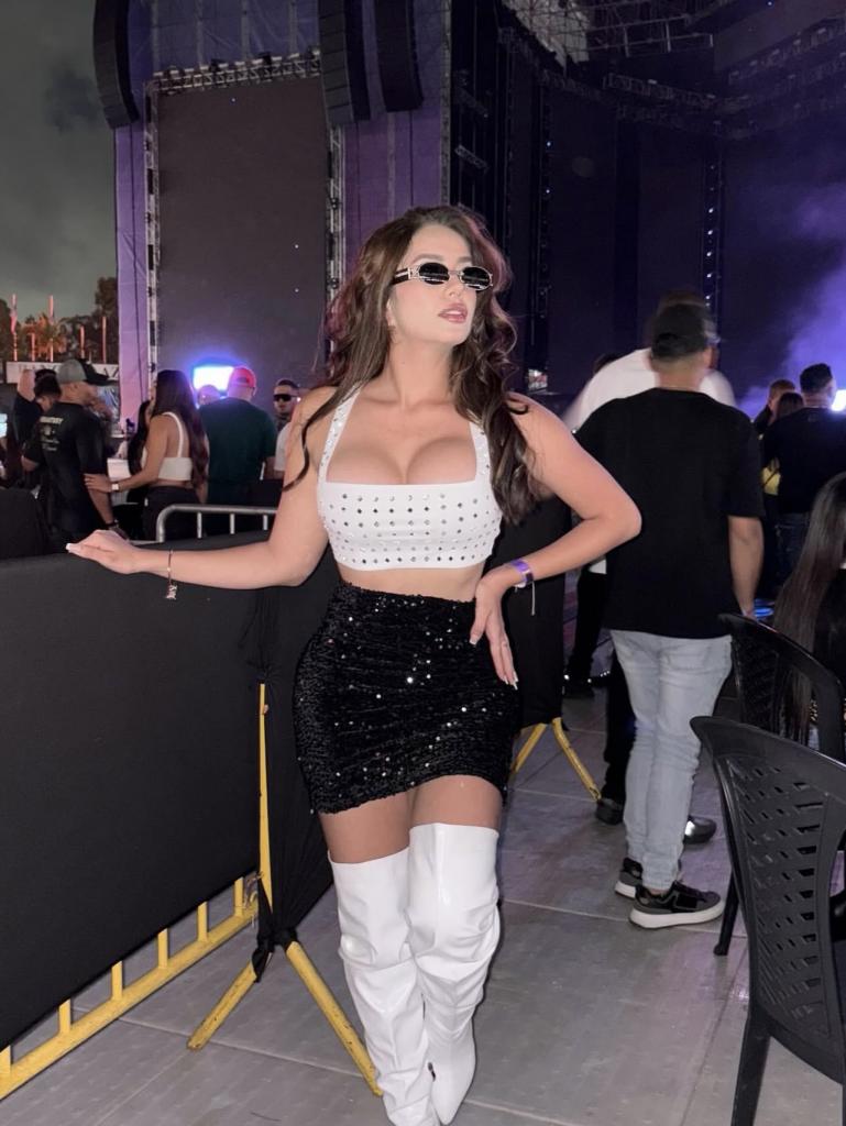 Chica busca chico en Tenerife: 