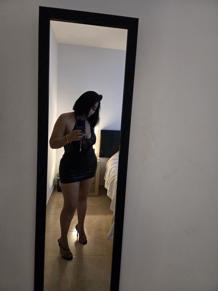 Chica busca chico en Almería: 