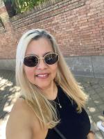 655778197: Chica busca chico en Ibiza