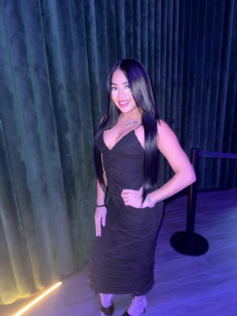 685916165: Chica busca chico en Barcelona