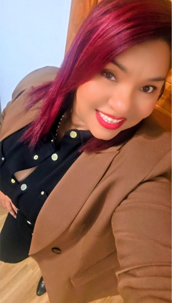 Chica busca chico en Cádiz: 