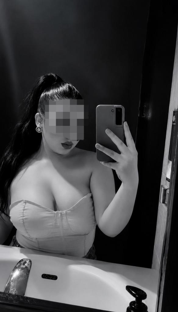 Chica busca chico en Cádiz: 