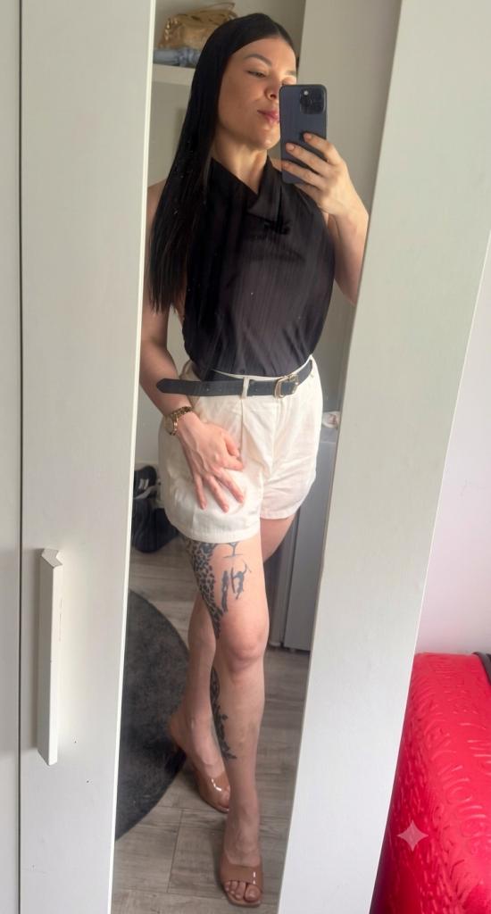 610533124: Chica busca chico en La Coruña