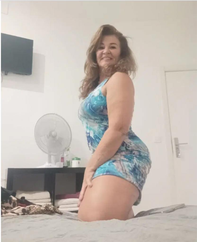 Chica busca chico en La Coruña: 