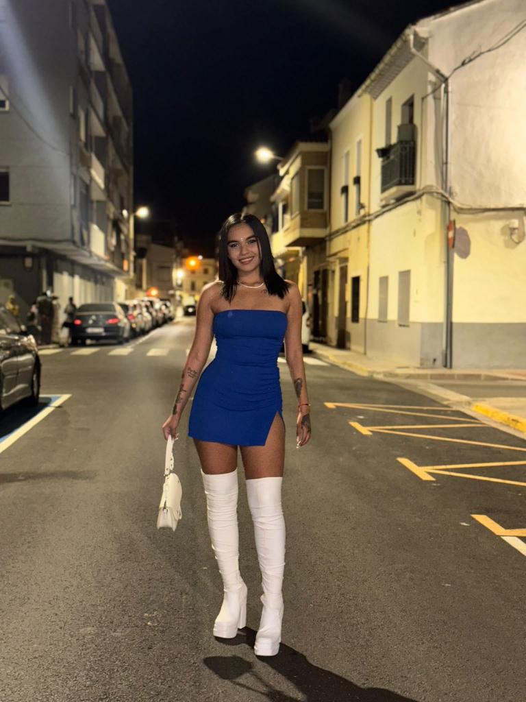 Chica busca chico en Tarragona: Chica busca chico