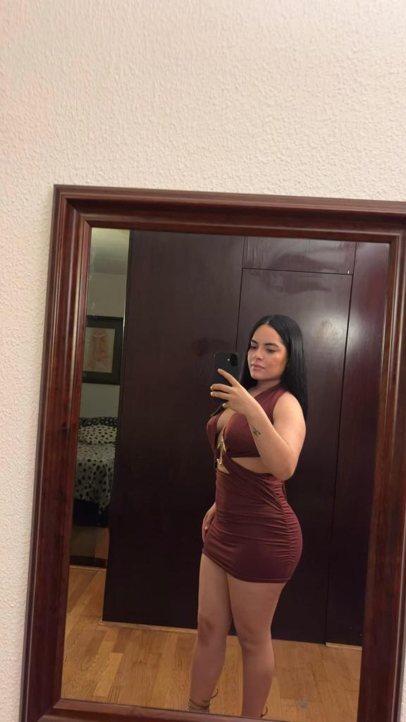 669022765: Chica busca chico en Barcelona