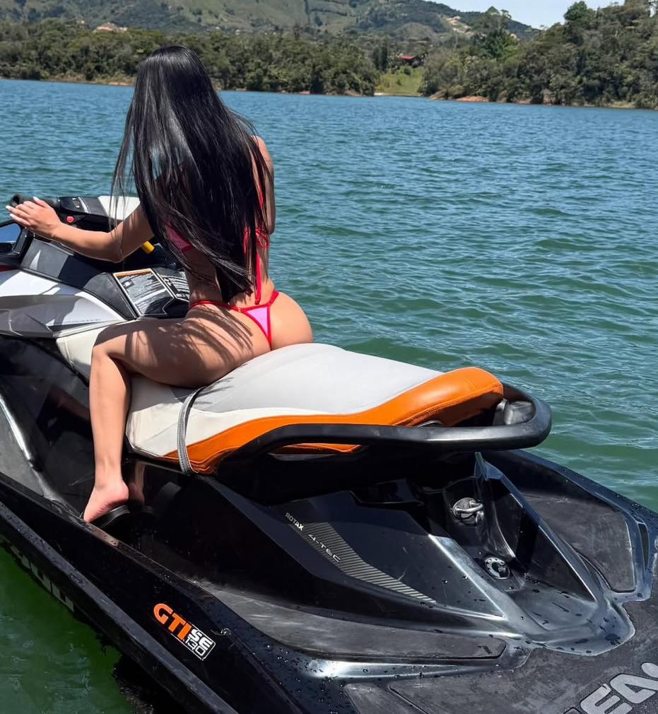 623741164: Chica busca chico en Asturias