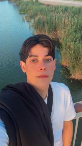 666518249: Chico busca chica en Sevilla